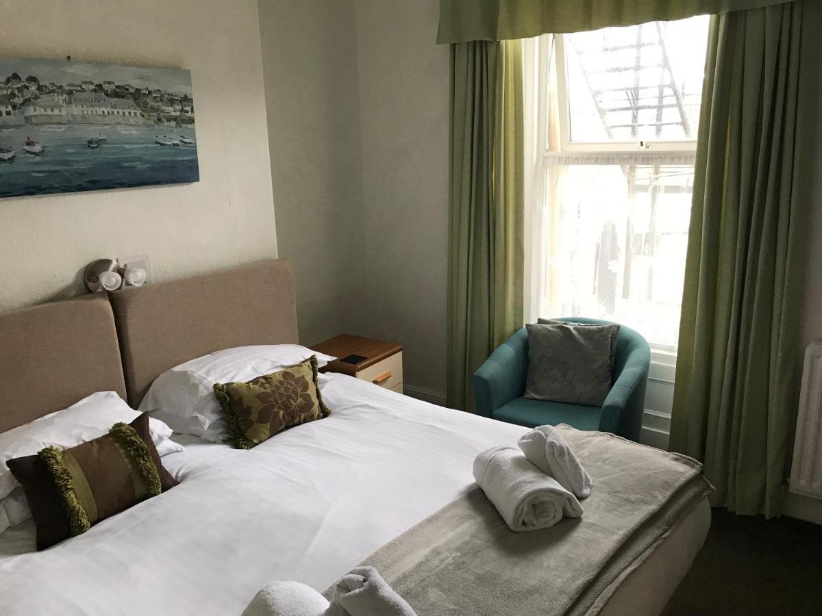 The Oasis Hotel Llandudno Buitenkant foto
