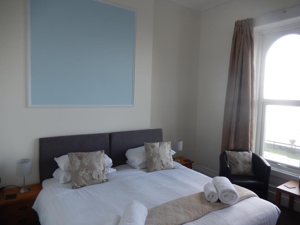 The Oasis Hotel Llandudno Buitenkant foto